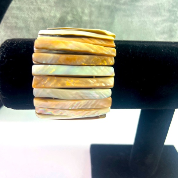 Chunky Wide Abalone Shell Stretch Bracelet Coastal Mermaid core Beach Runway - Picture 1 of 5